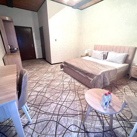 Cinema Boutique Hotel Ганджа Екстериор снимка