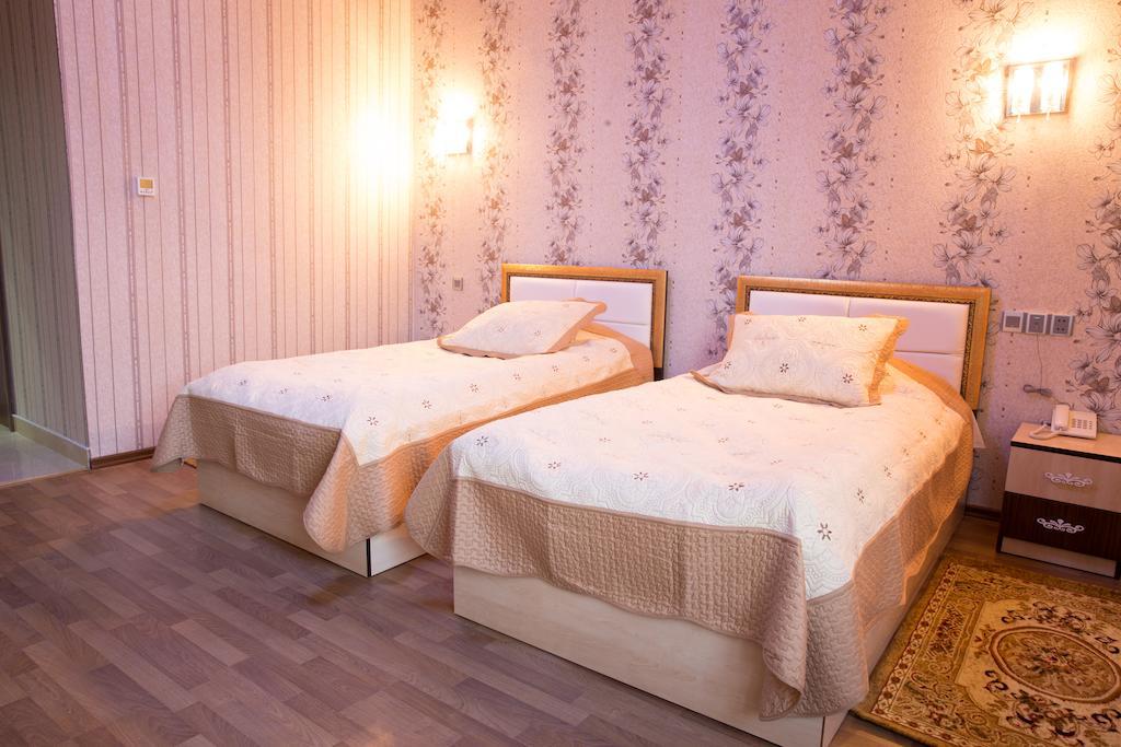 Cinema Boutique Hotel Ганджа Екстериор снимка