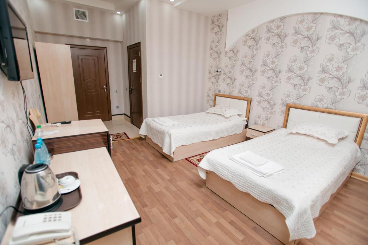 Cinema Boutique Hotel Ганджа Екстериор снимка