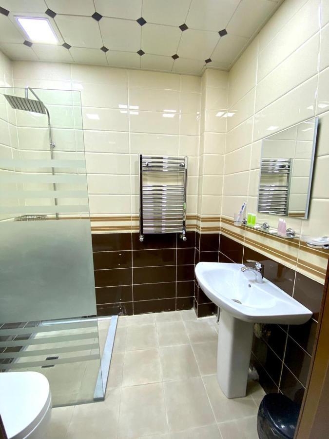Cinema Boutique Hotel Ганджа Екстериор снимка