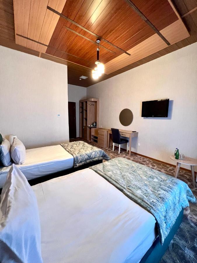Cinema Boutique Hotel Ганджа Екстериор снимка