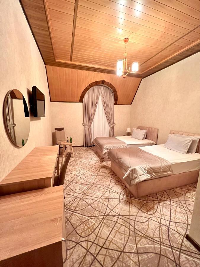 Cinema Boutique Hotel Ганджа Екстериор снимка