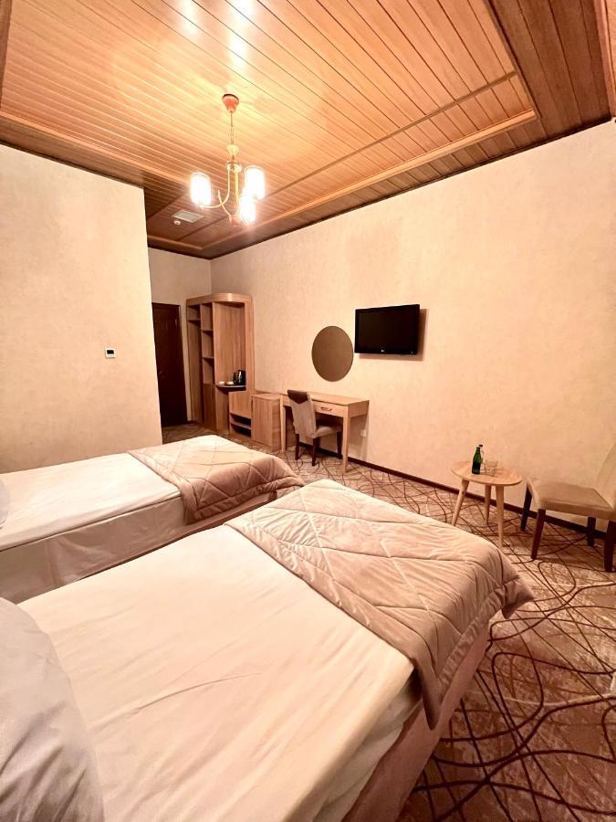 Cinema Boutique Hotel Ганджа Екстериор снимка