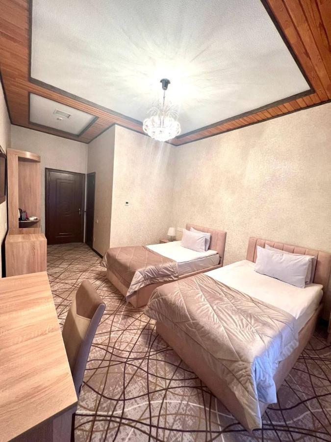 Cinema Boutique Hotel Ганджа Екстериор снимка
