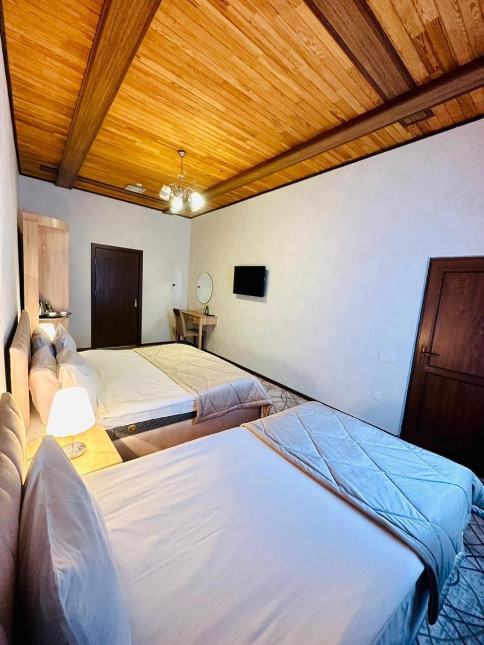 Cinema Boutique Hotel Ганджа Екстериор снимка