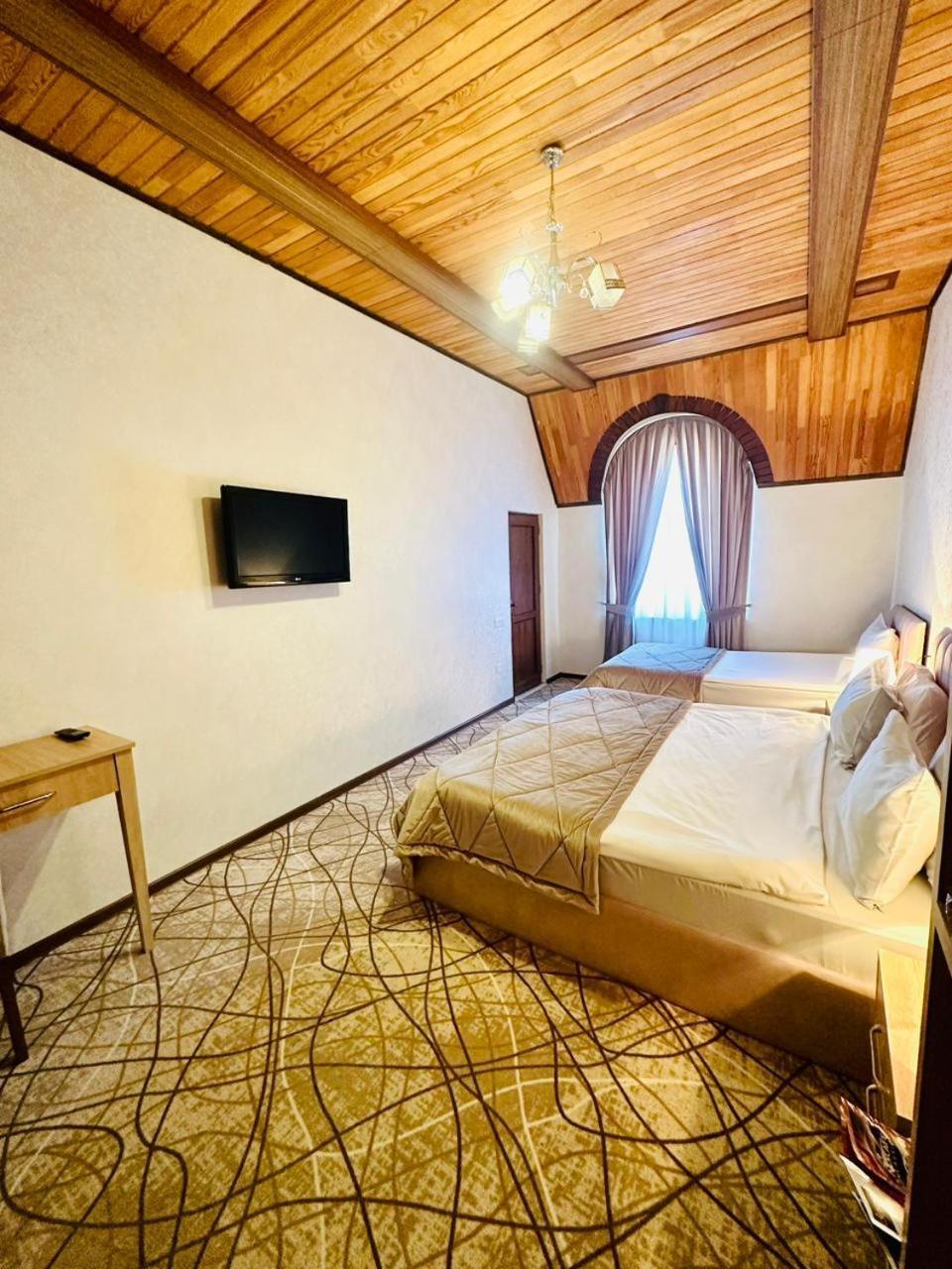 Cinema Boutique Hotel Ганджа Екстериор снимка
