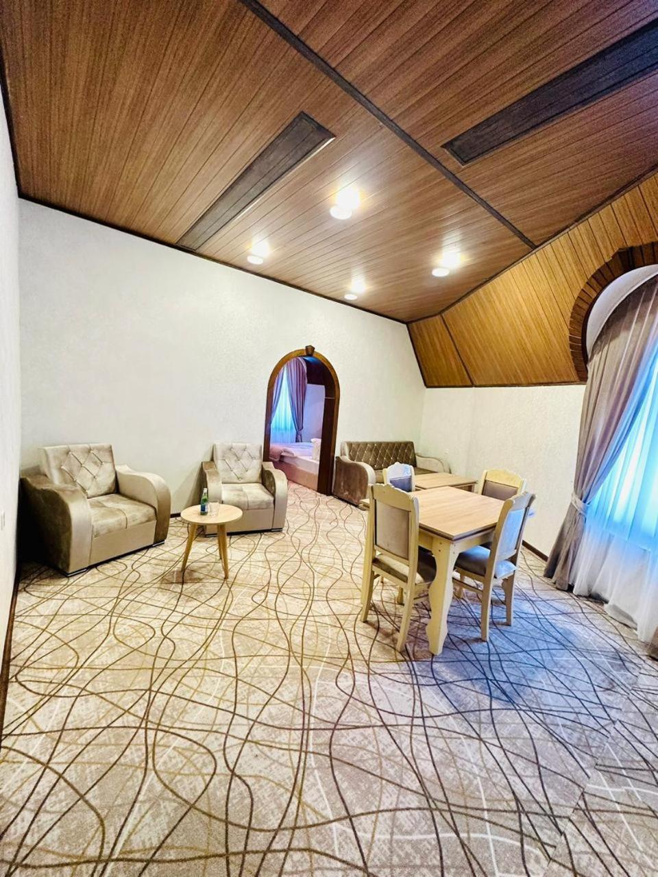 Cinema Boutique Hotel Ганджа Екстериор снимка
