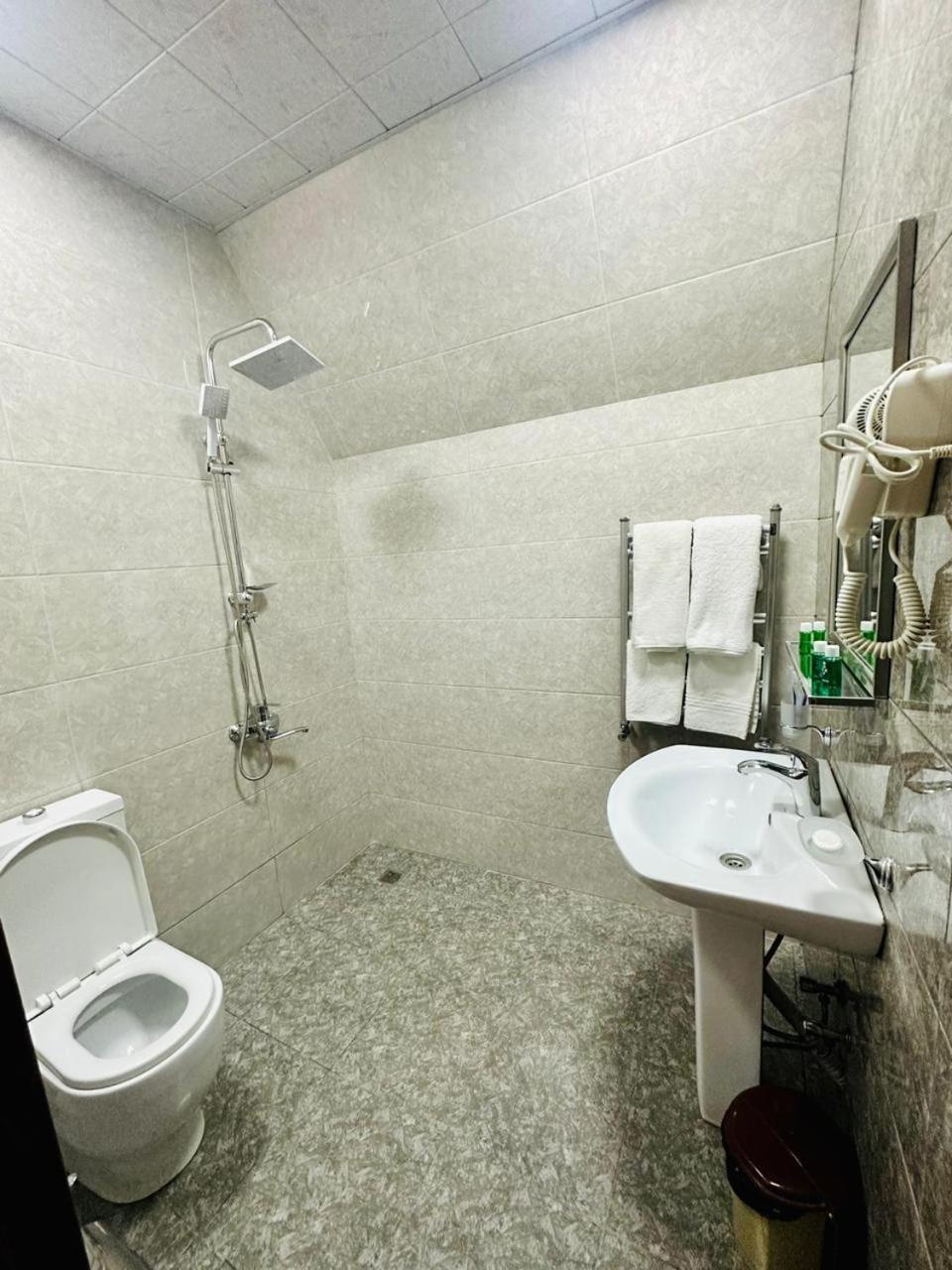 Cinema Boutique Hotel Ганджа Екстериор снимка