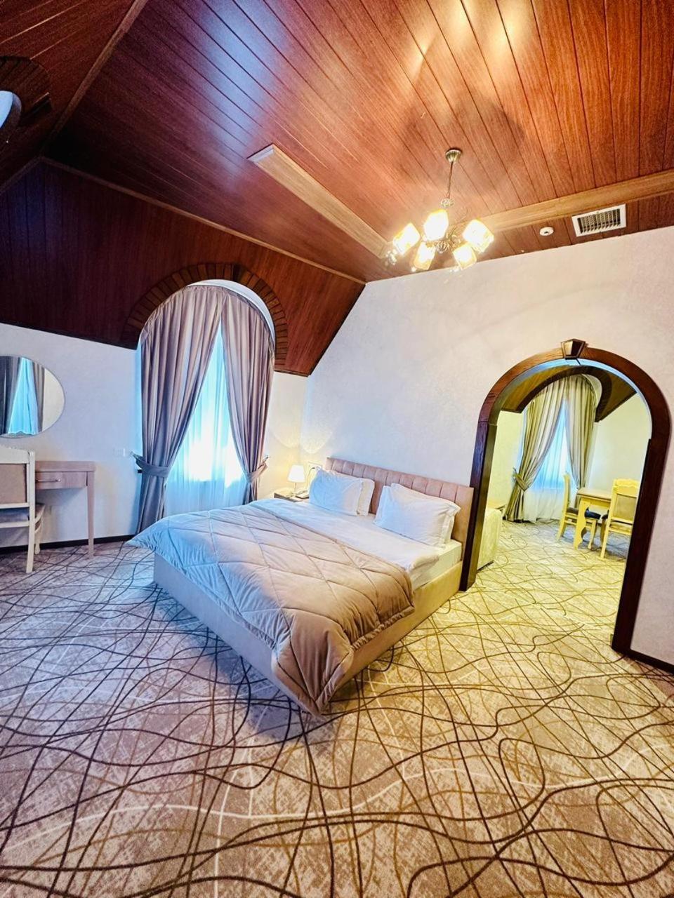 Cinema Boutique Hotel Ганджа Екстериор снимка