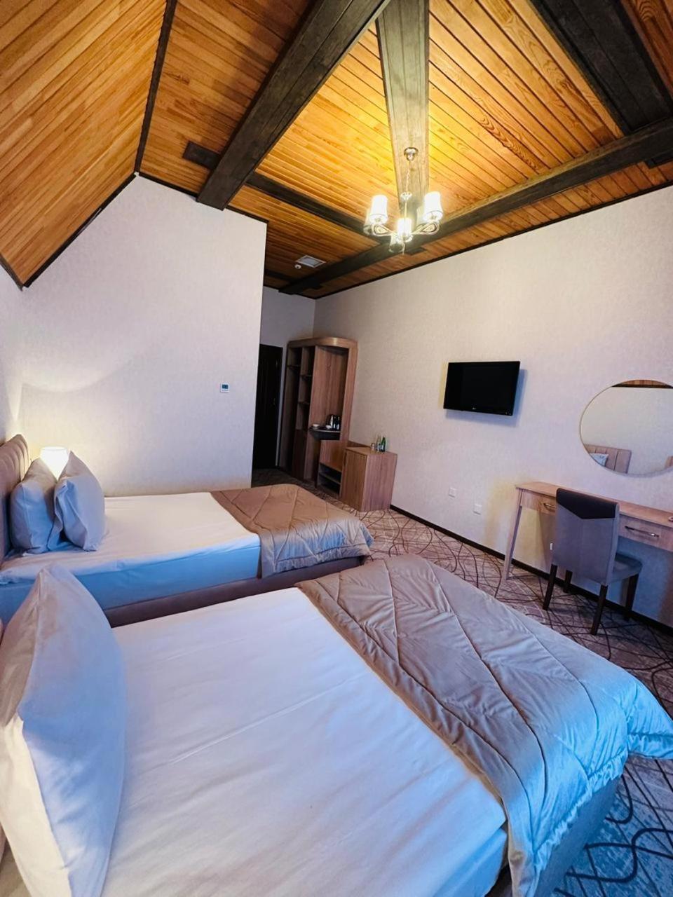 Cinema Boutique Hotel Ганджа Екстериор снимка
