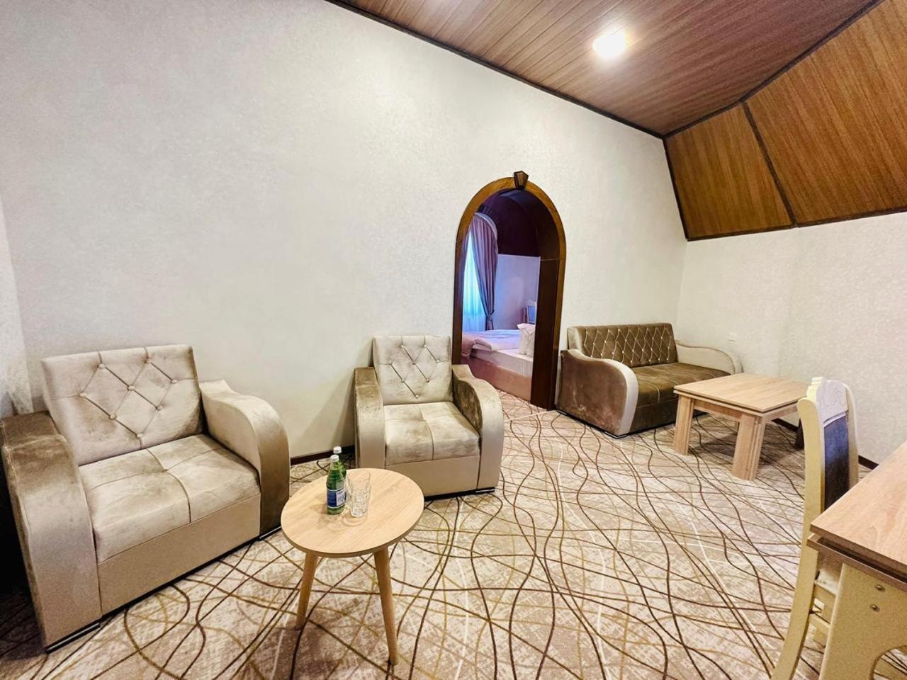 Cinema Boutique Hotel Ганджа Екстериор снимка